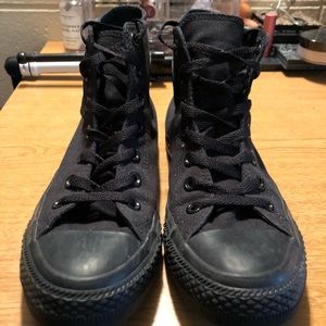 All black converse